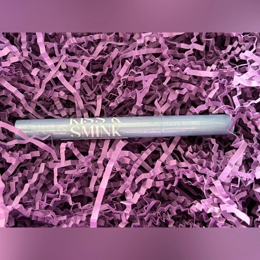 Kiss & Smink Lip Crayon Pen in Marietas